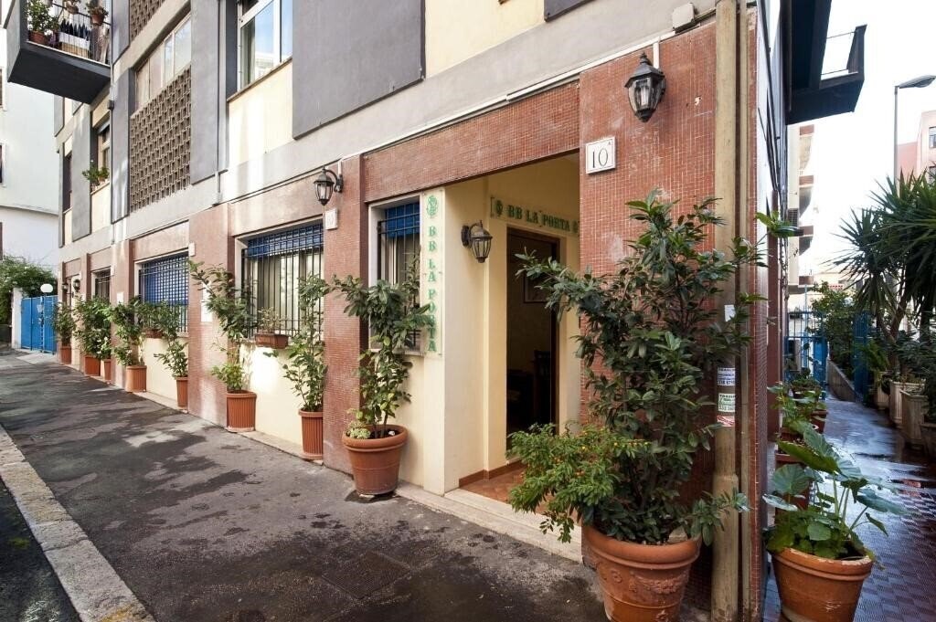 Отель B&B La Porta 3*