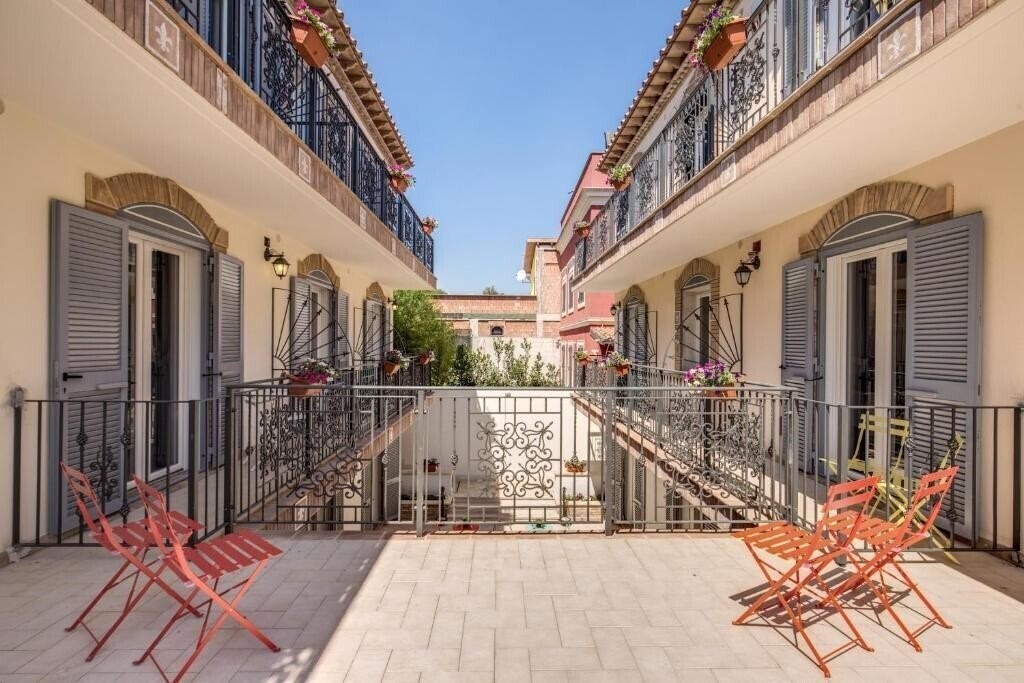Картинка The Bricks Rome 3*