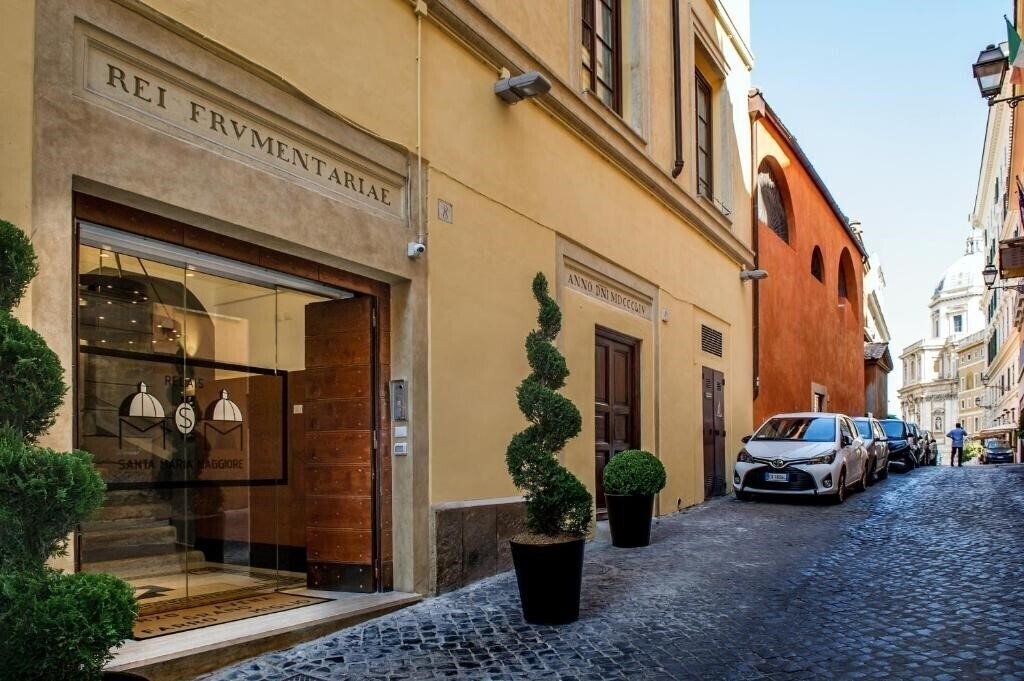 Готель Relais Santa Maria Maggiore 3*