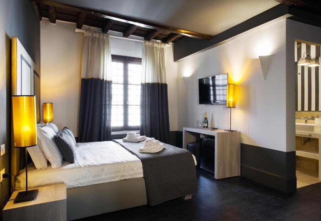Фото Relais Santa Maria Maggiore 3*