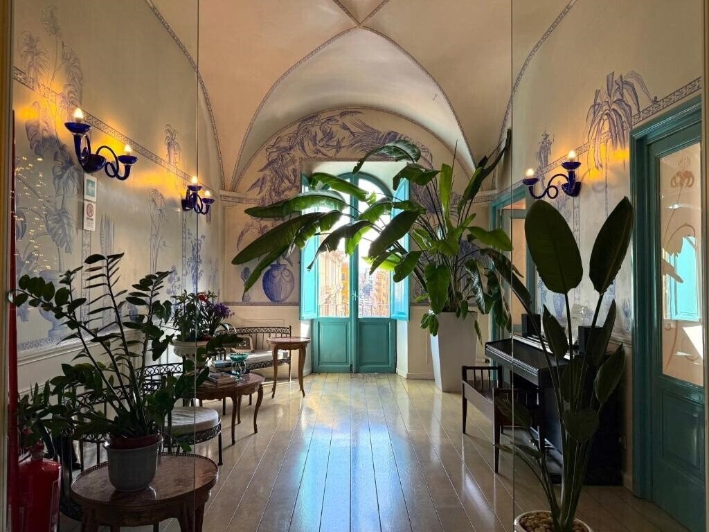 Отель Lilium Boutique Hotel 3*
