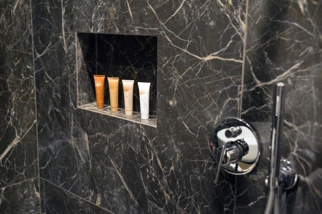 Картинка Unicum Roma Suites 2*
