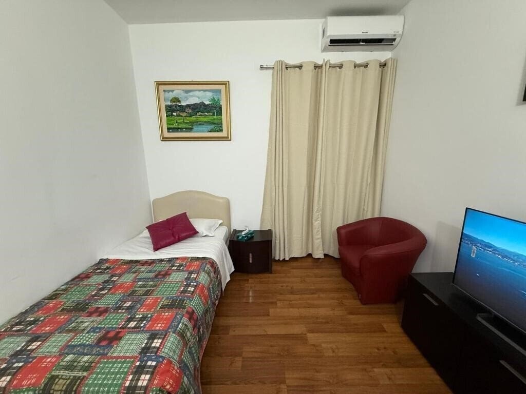 Фото Two Ducks Hostel 2*