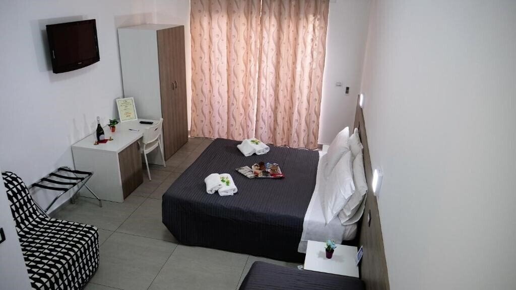 Картинка Tiburtina Royal Suites 3*