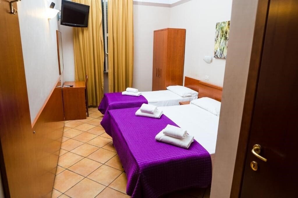 Отель Hotel Cervia 2*