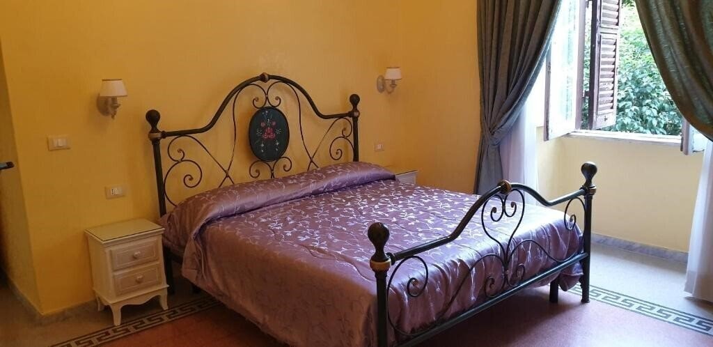 Готель B&B La Breccia A Porta Pia 3*