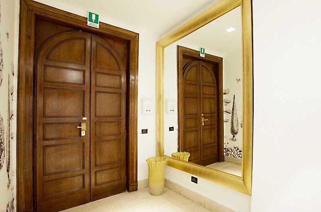 Изображение St. Peter Six Rooms & Suites 3*
