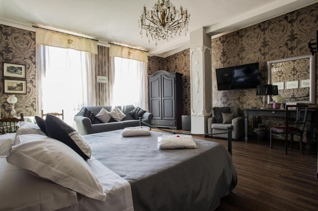 Отель Hotel Residenza In Farnese 4*
