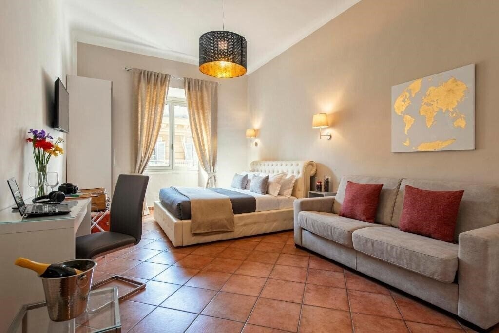 Отель Veneto Prestige Apartment 4*