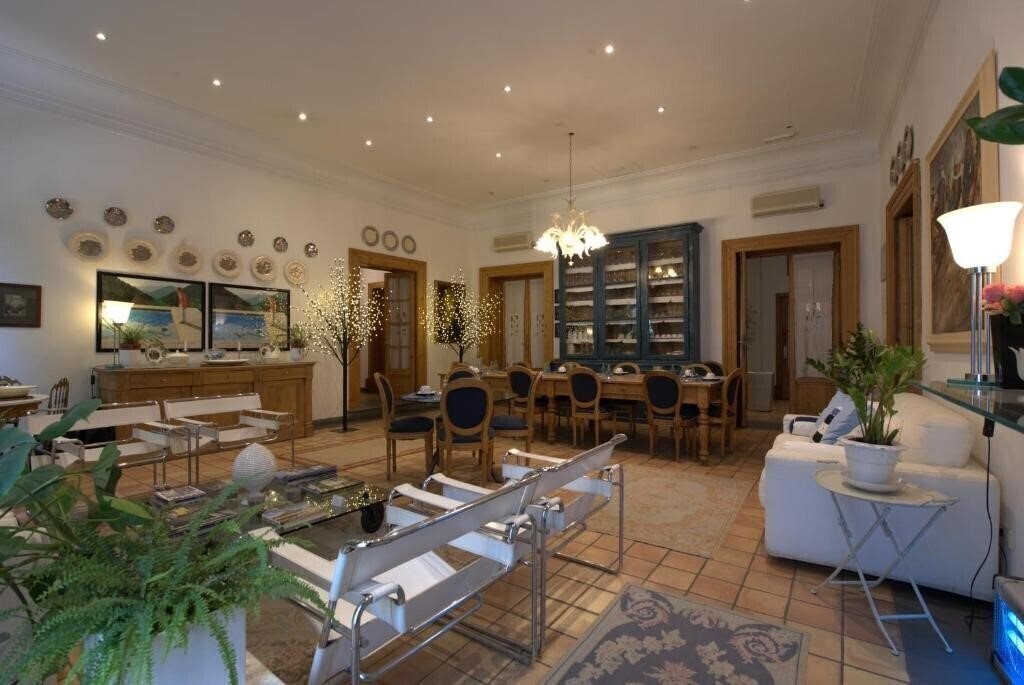 Отель Hotel Locanda Cairoli 4*