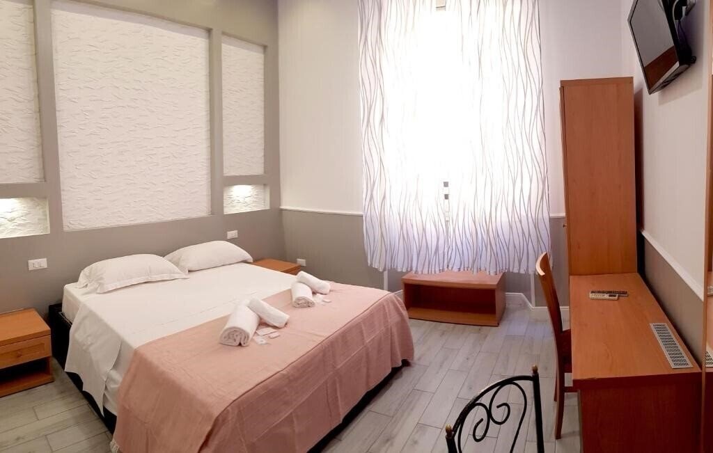 Отель Legends Hostel 3*