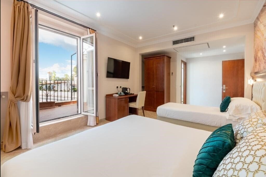 Фото Esposizione Luxury Rome 3*