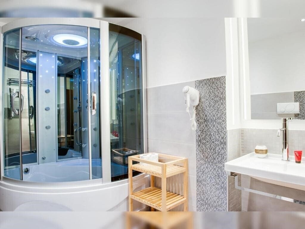 Фотография Lh Royal Suites 3*