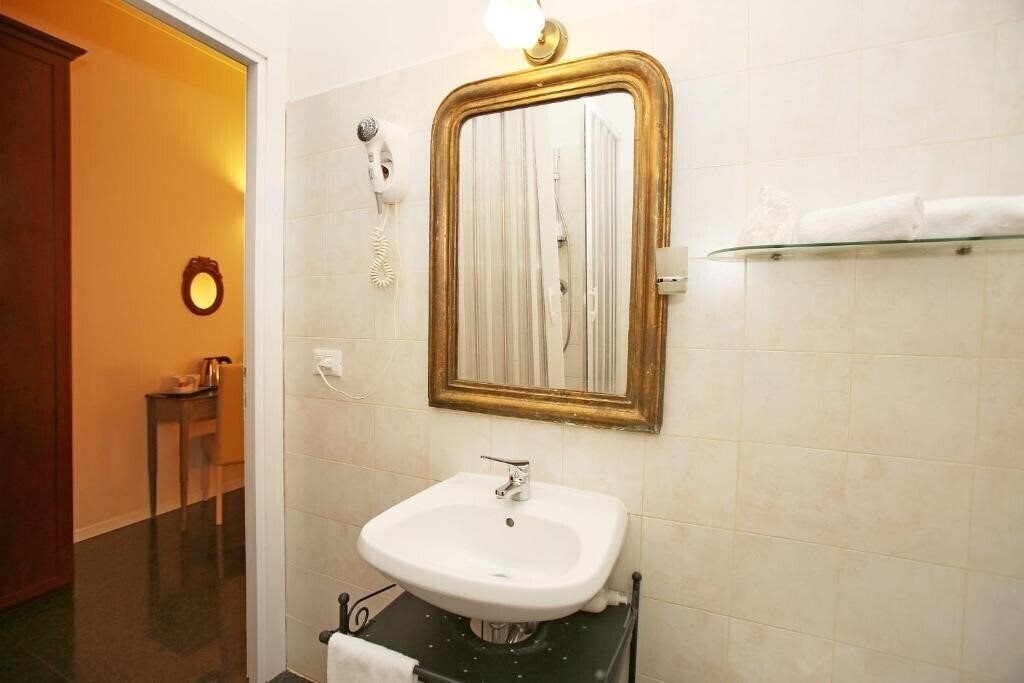 Фотография Amica Roma B&B 3*