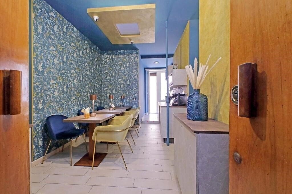 Отель Roma Suite Centro 3*