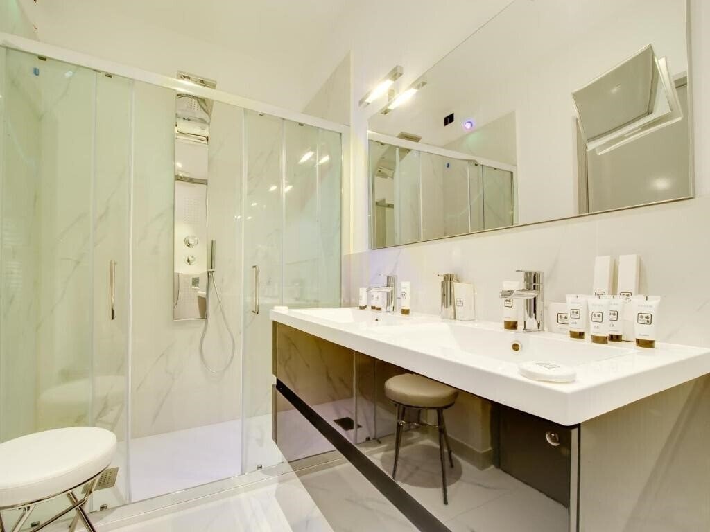 Зображення Queen Palace Suites 3*