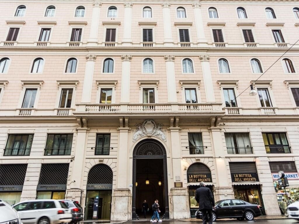Готель Queen Palace Suites 3*
