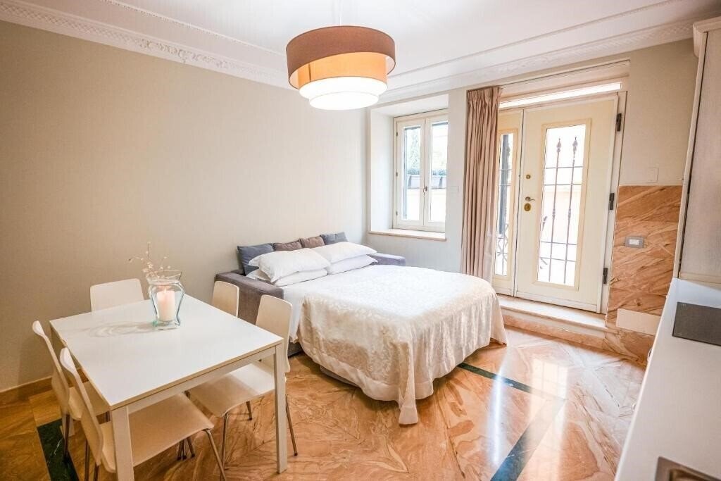 Готель Gemini Suite 4*