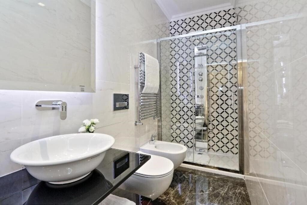 Картинка BQ House Fori Imperiali Luxury Rooms 3*