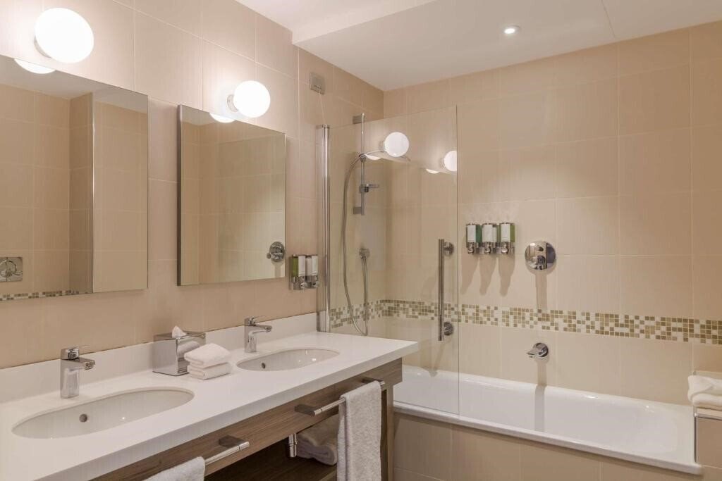 Фотографія Hampton by Hilton Rome East 3*