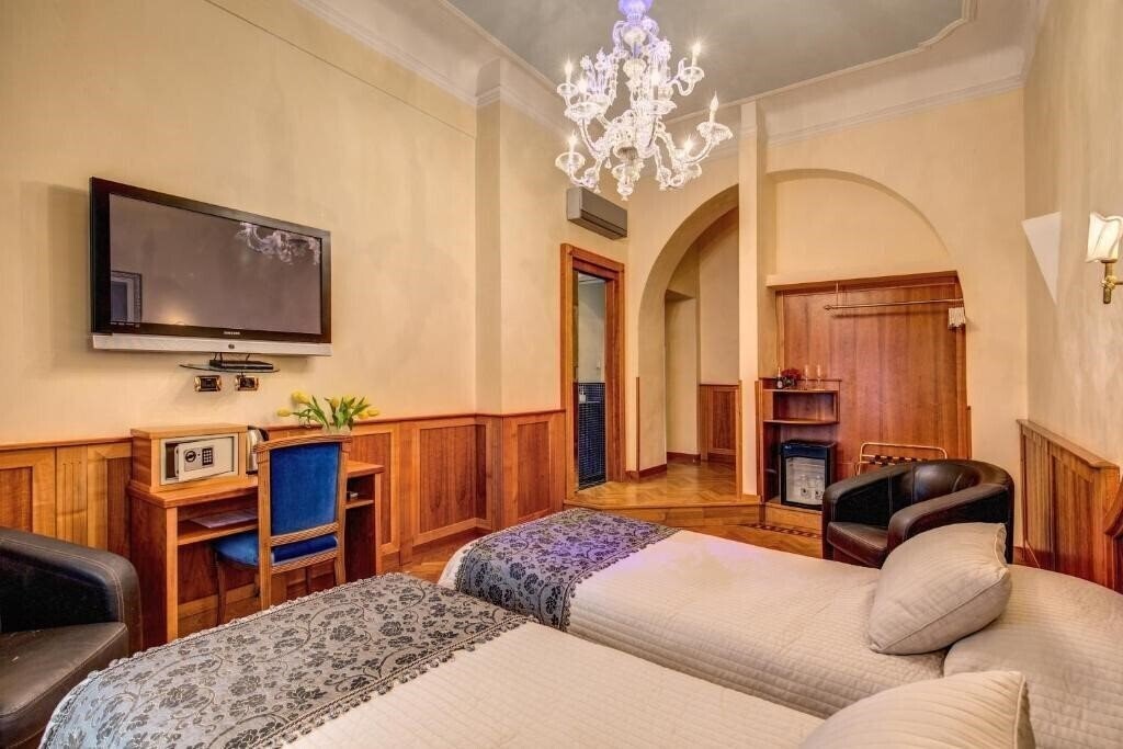 Картинка Relais Conte di Cavour 3*