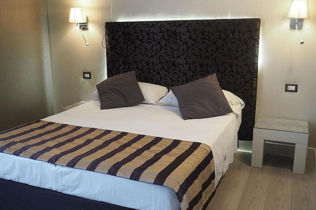 Зображення Piccolo di Piazza di Spagna Suites 3*