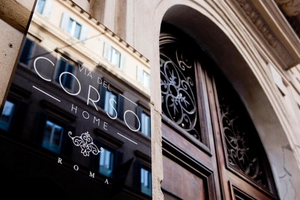 Отель Via del Corso Home 3*