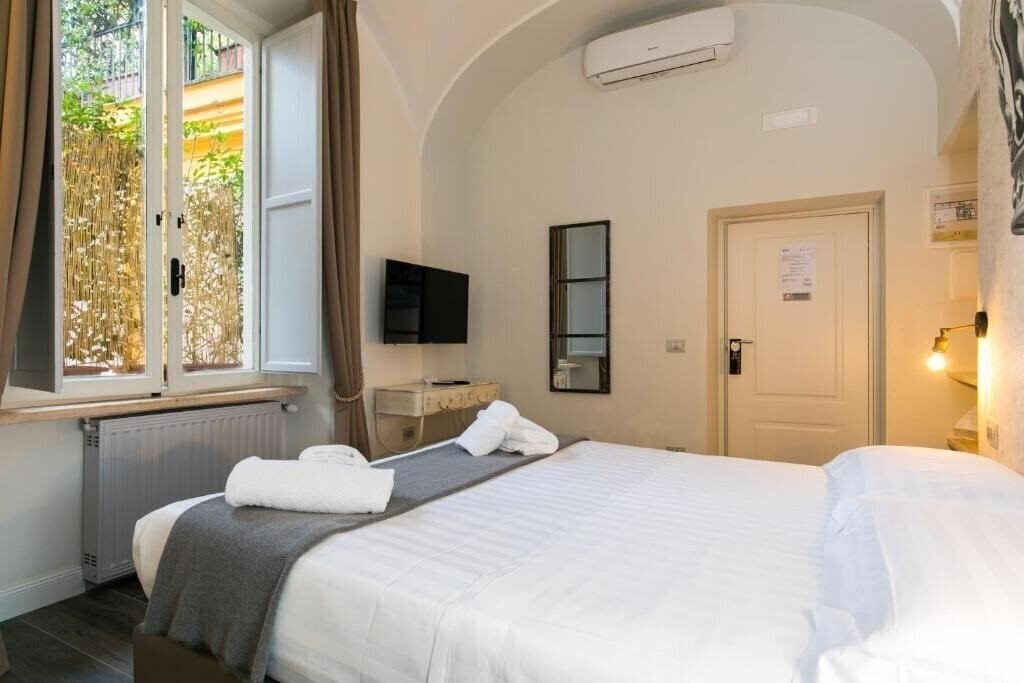 Фото Spagna Ave 3*