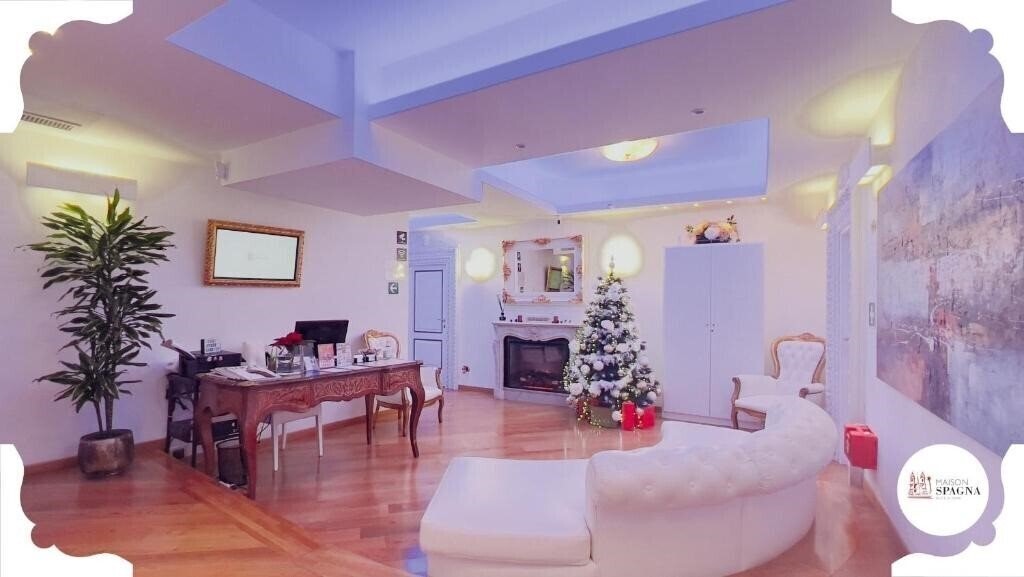 Отель Maison Spagna Suite 4*