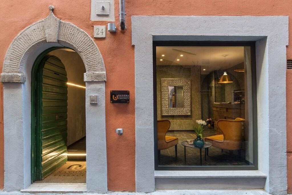 Готель Navona Essence Hotel 3*