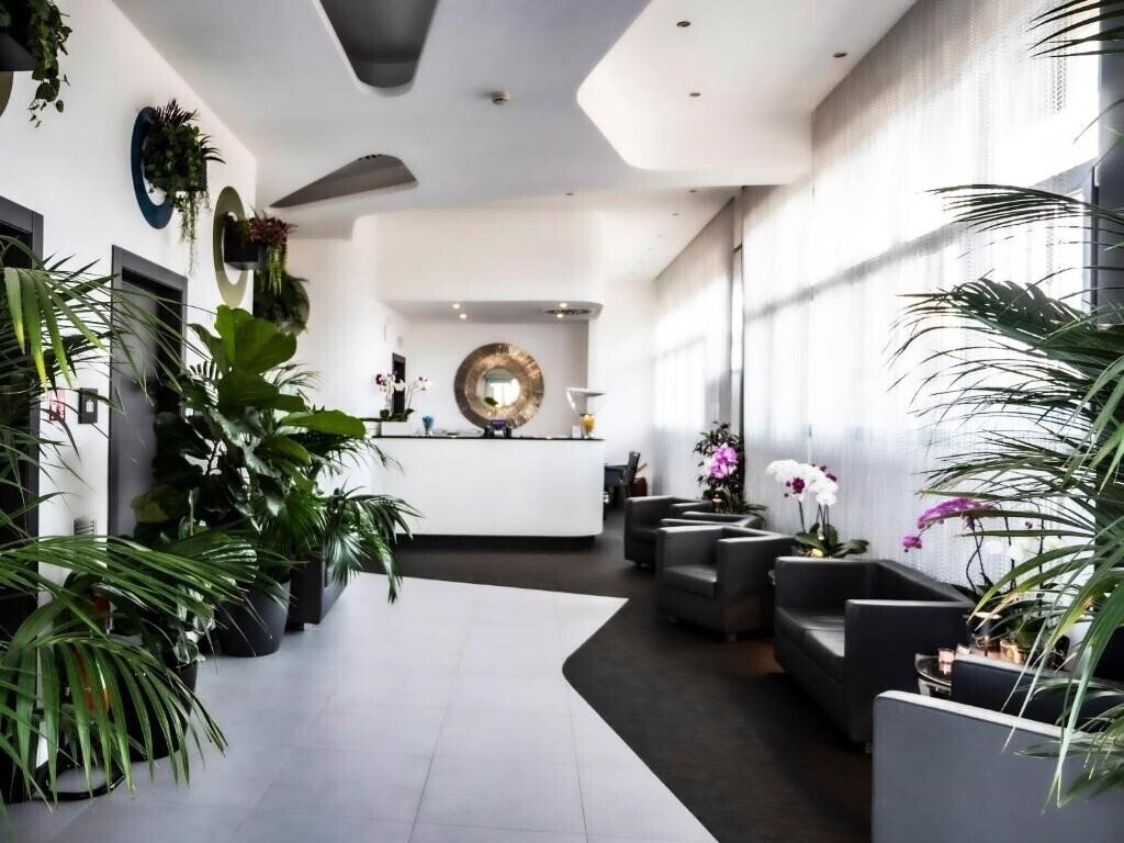 Отель Loto Business Hotel 4*