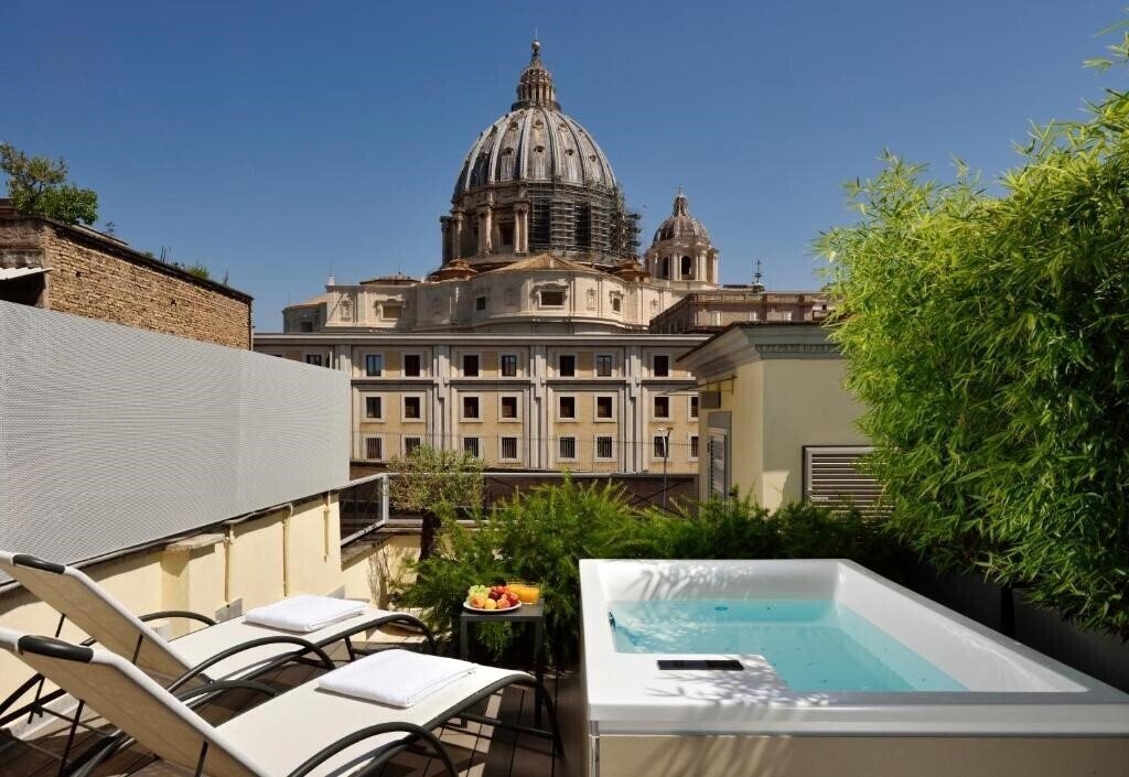 Готель Elle Boutique Hotel 4*