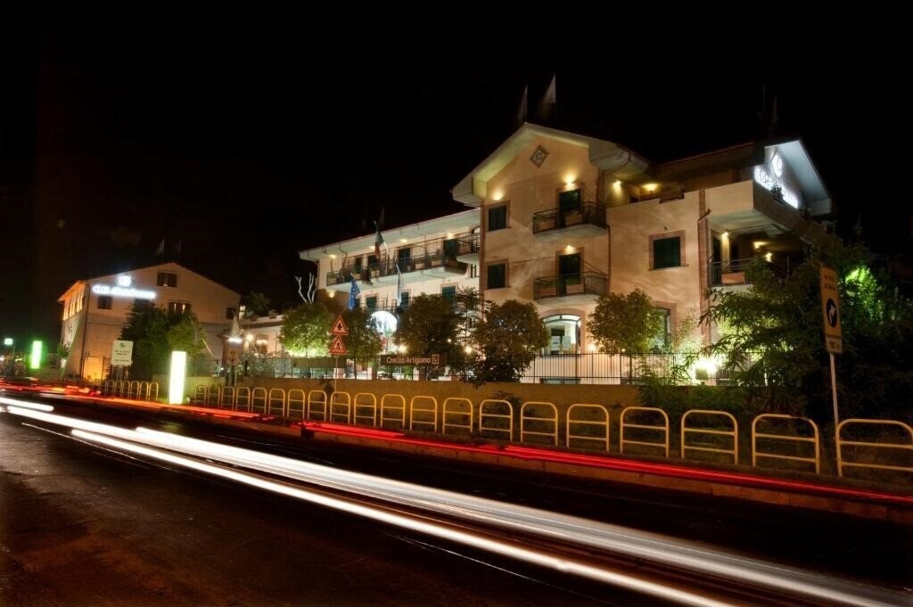 Отель OC Hotel 4*