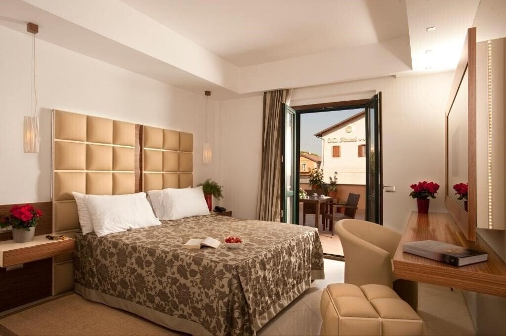 Фото OC Hotel 4*
