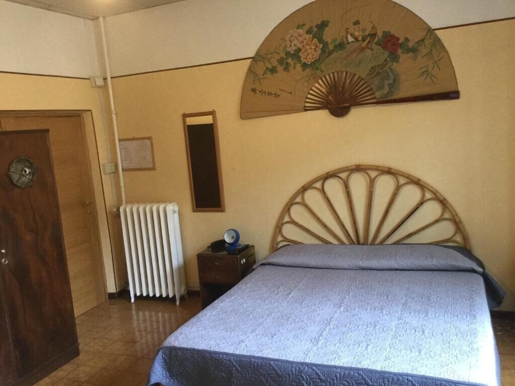Отель Hotel Touring 2*