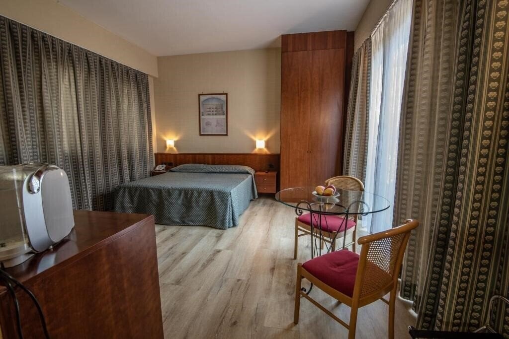 Фото Petra Hotel 4*