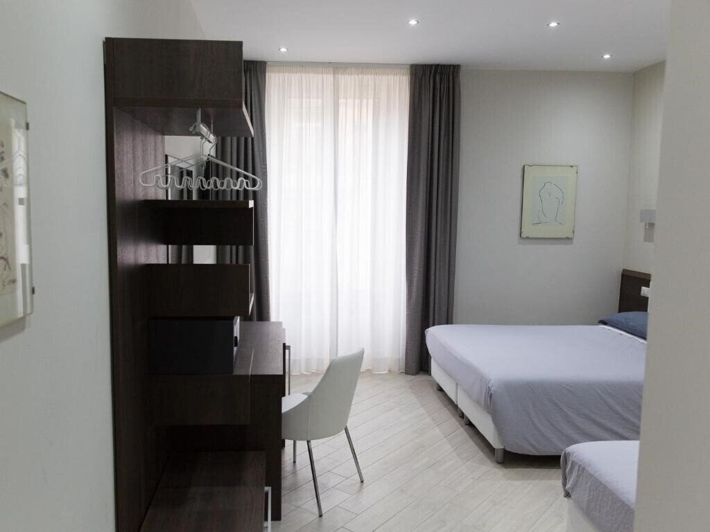 Фото Venustas Roma Hotel 3*