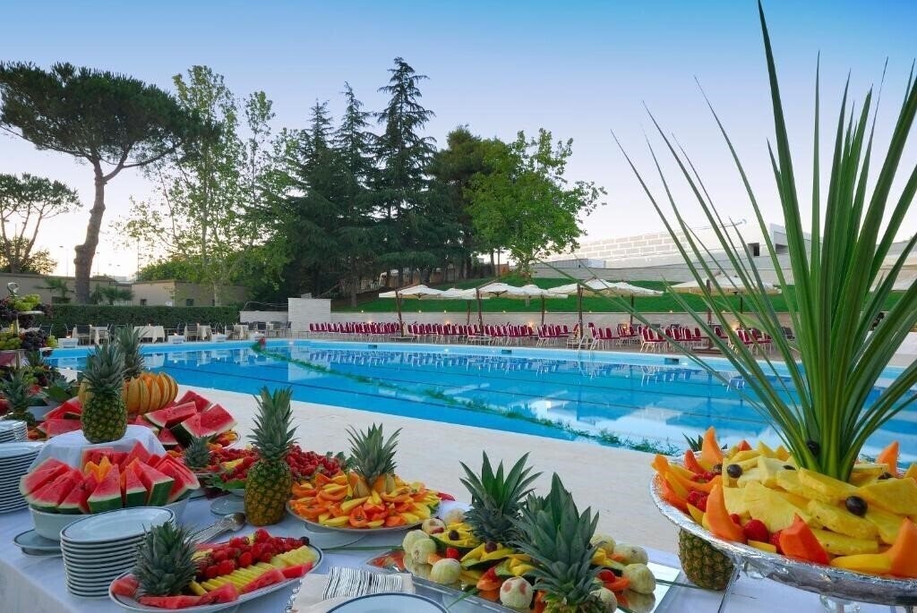 Готель Hotel Selene Pomezia 4*