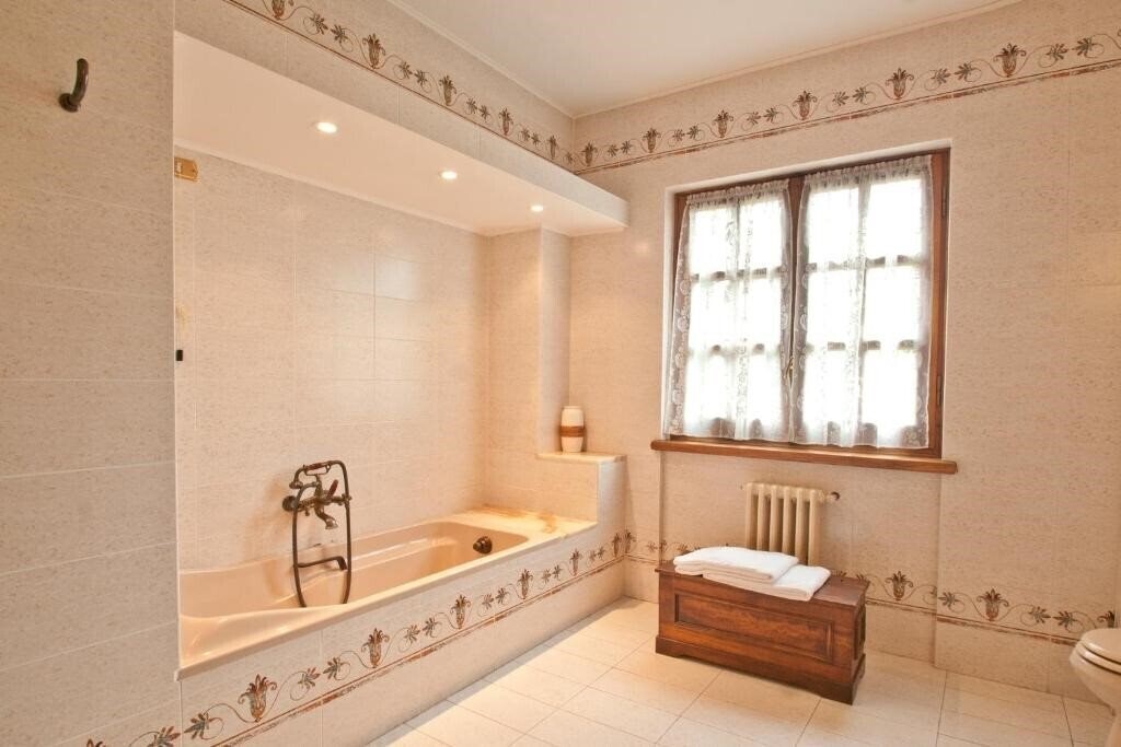 Фотографія Tenuta Cusmano Villa Resort Grottaferrata 4*