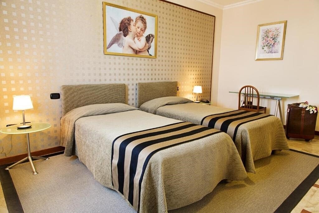 Фото Hotel Palace 2000 Pomezia 4*