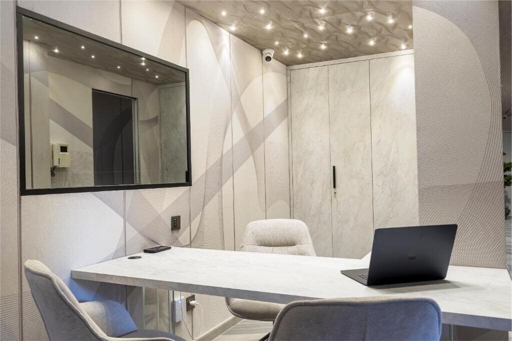 Фотография Tritone Luxury Suites Piazza del Popolo 4*