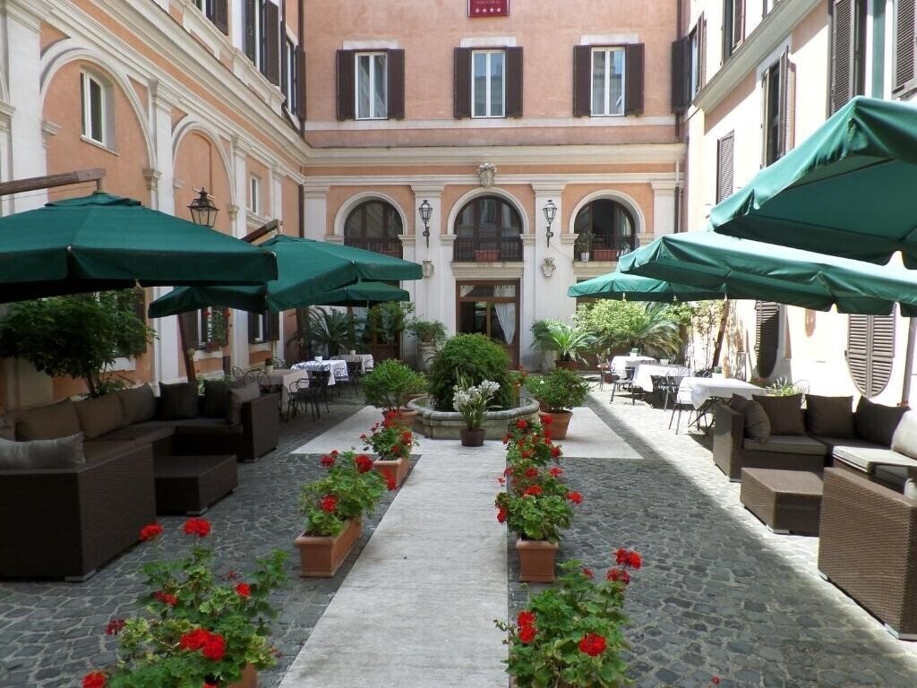 Готель Antico Palazzo Rospigliosi 4*