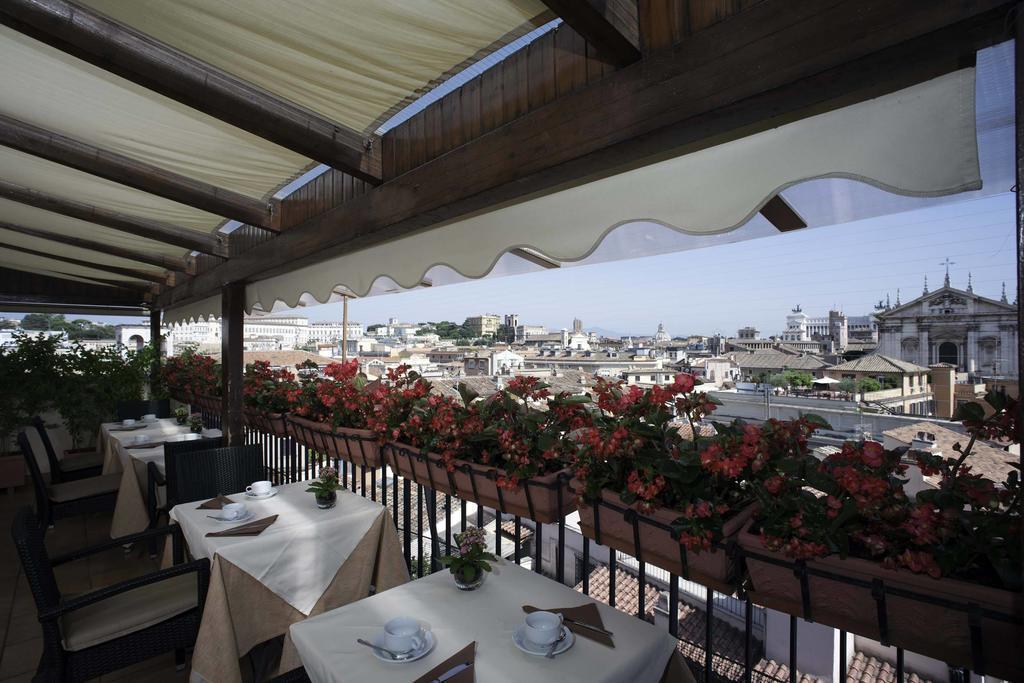 Готель Colonna Palace 4*