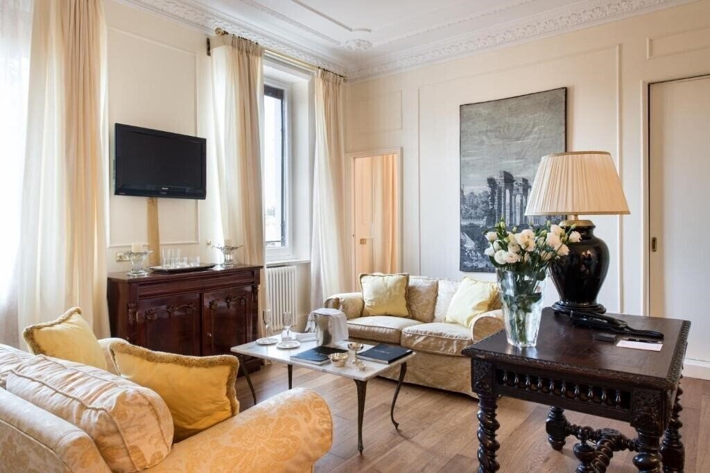 Фотография Grand Hotel Plaza 5*