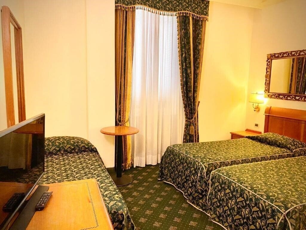 Фотография Champagne Palace 4*