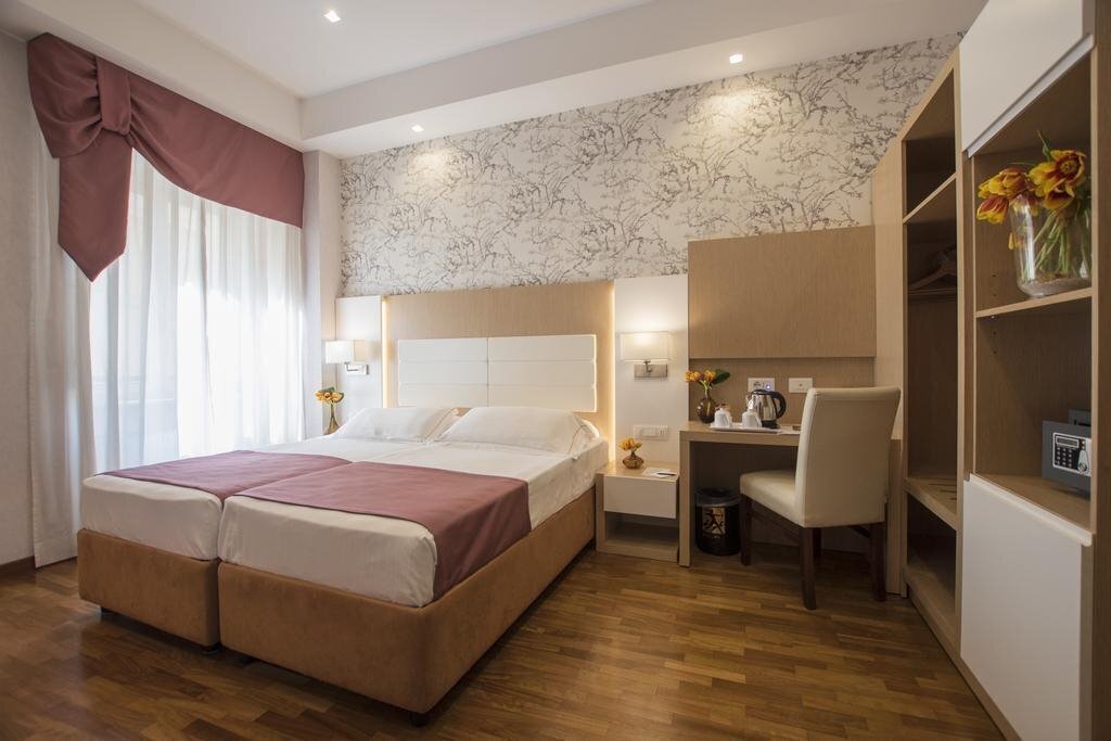 Фотографія Diana 4*