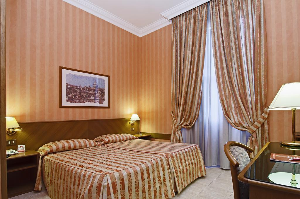 Отель Gioberti 4*