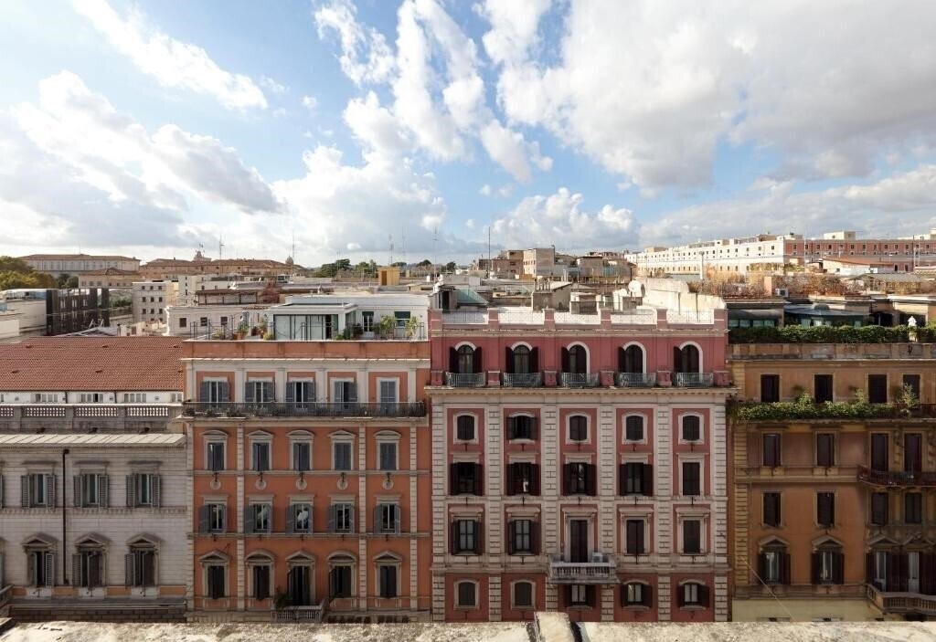 Картинка International Palace 4*
