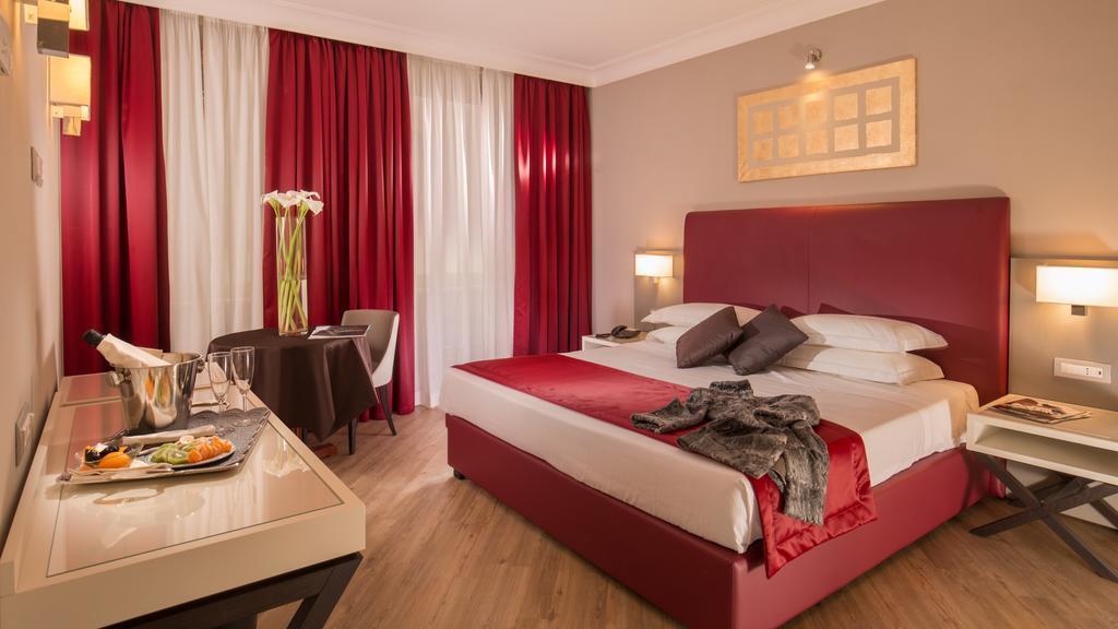 Готель Ludovisi Palace 4*