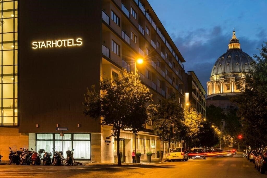Готель Michelangelo Starhotel 4*
